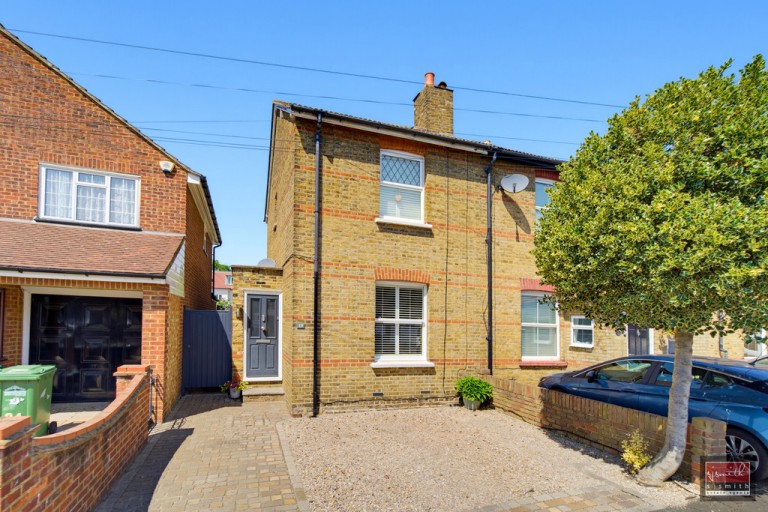 Adelaide Road, Ashford