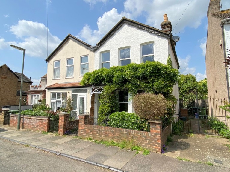 Oakfield Road, Ashford
