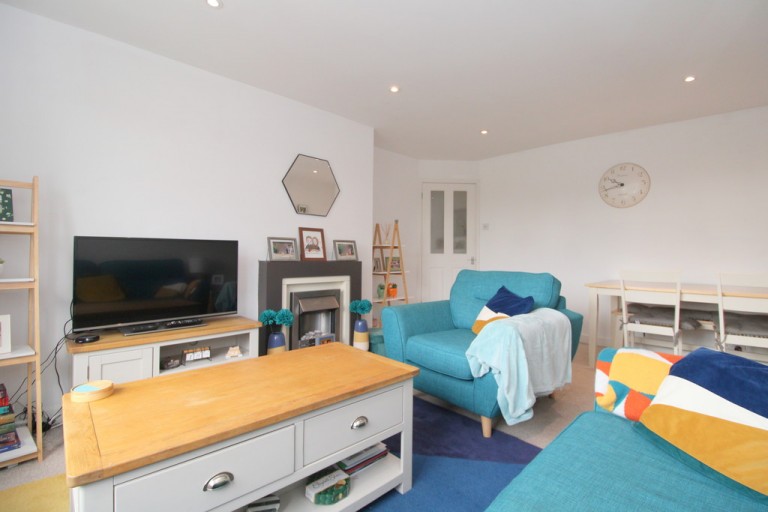 Staines Road West, Sunbury-on-Thames