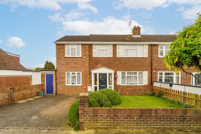 Meadow Road, Ashford