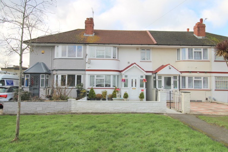 Richmond Avenue, Bedfont