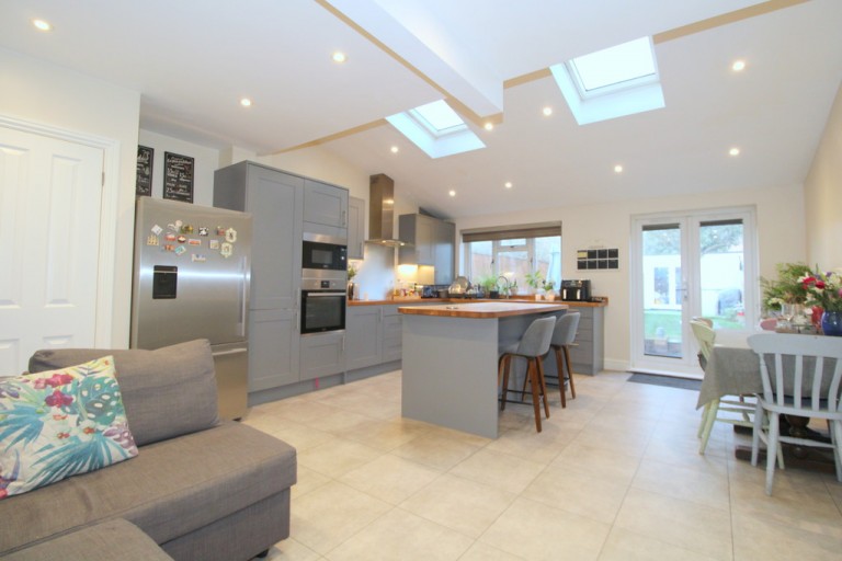 Ashridge Way, Sunbury-on-Thames