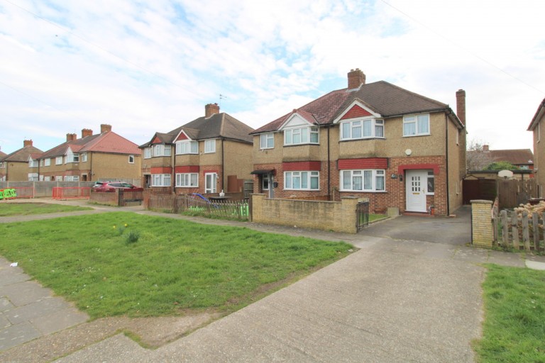Spinney Drive, Bedfont