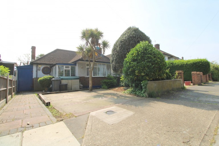 West View, Bedfont