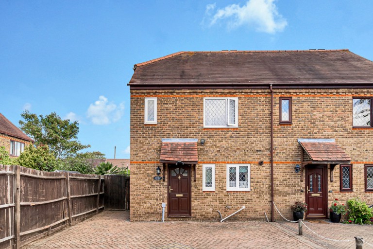 Napier Walk, Ashford