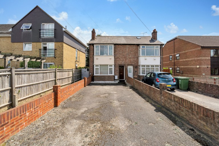 London Road, Ashford