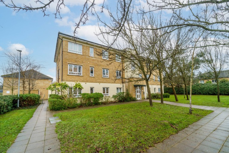 Azure Court, Lower Feltham