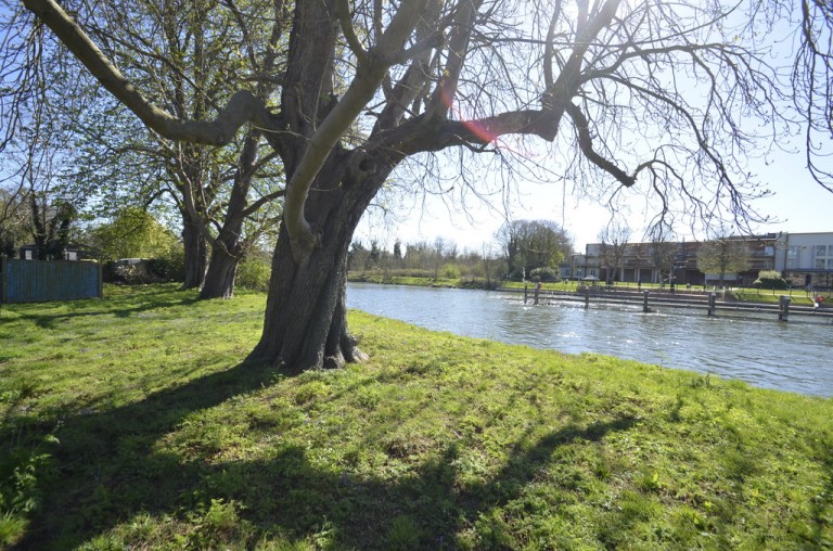 Ferry Lane, Wraysbury