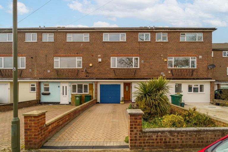 Georgian Close, Staines-upon-Thames
