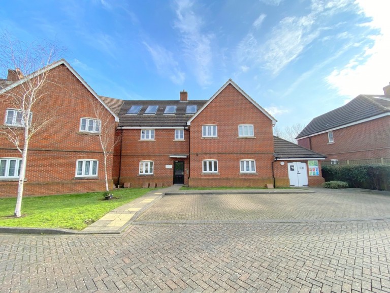 Perendale Drive, Shepperton