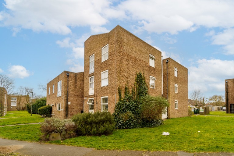 Douglas Road, Stanwell, Staines-upon-Thames