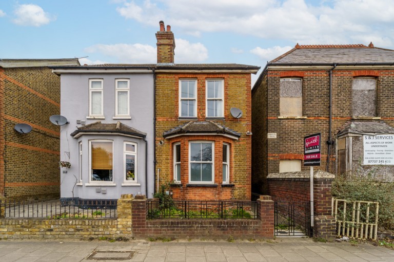 London Road, Staines-upon-Thames