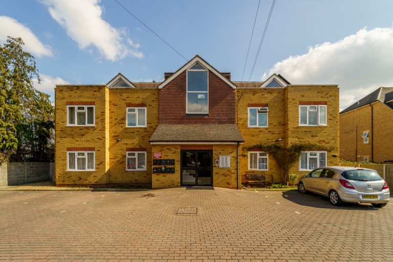 Long Lane, Stanwell, Staines-upon-Thames