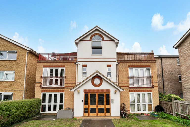 Braeburn Court, Staines-upon-Thames