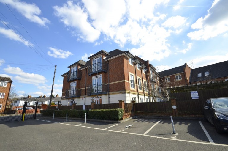 Denham Road, Egham