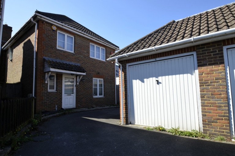 Compass Close, Ashford