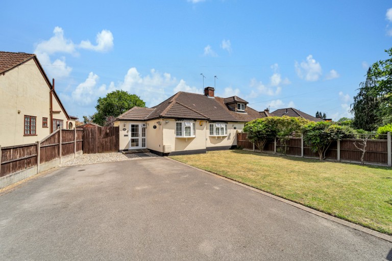 The Drive, Wraysbury, Staines-upon-Thames