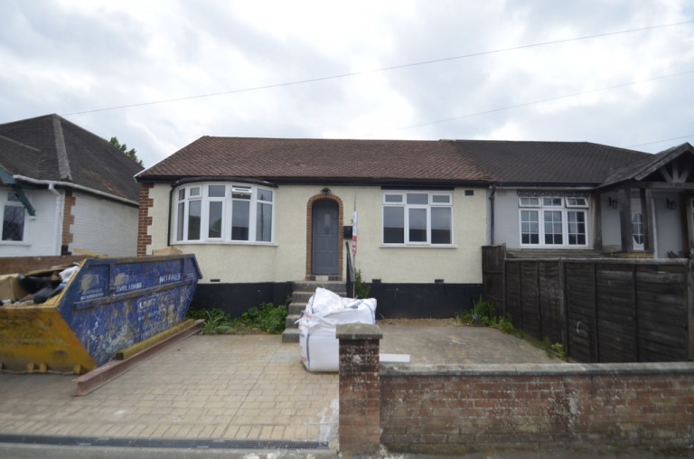 Ayebridges Avenue, Egham