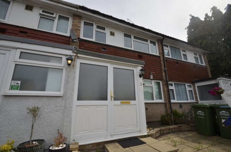 Benen-stock Road, Staines-upon-Thames