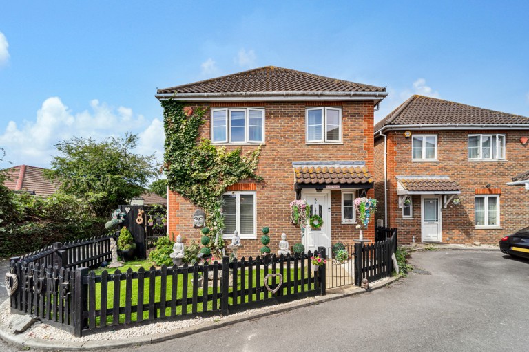 Compass Close, Ashford