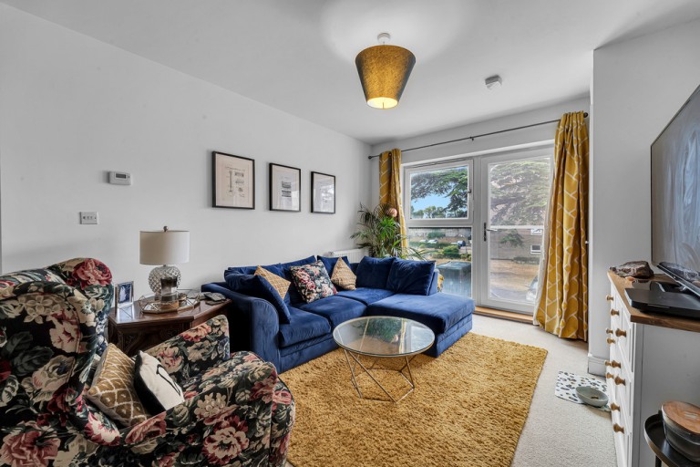 Spelthorne Grove, Sunbury-on-Thames