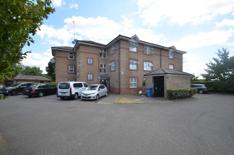Douglas Road, Staines-upon-Thames