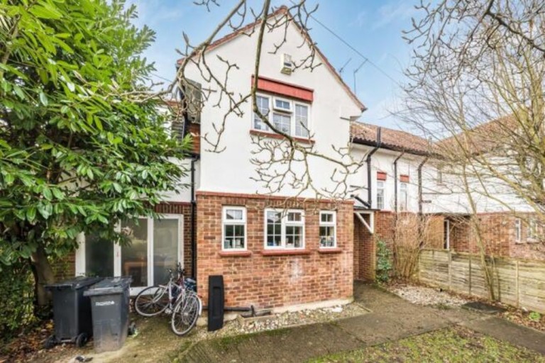 Spring Rise, Egham