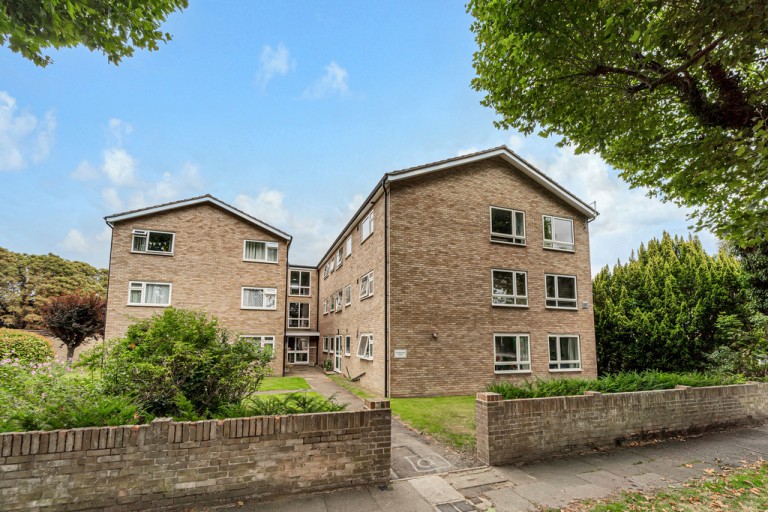 Kingston Road, Staines-upon-Thames