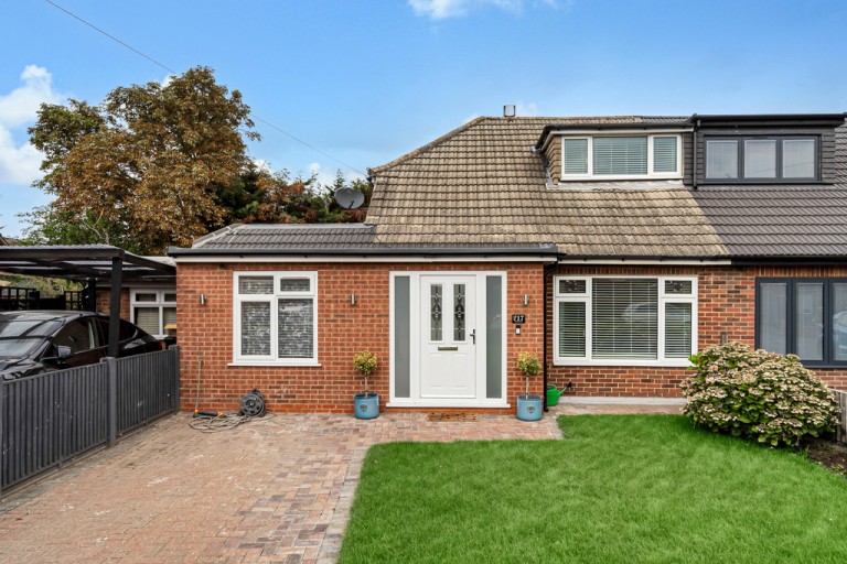 Lindsay Close, Stanwell, Staines-upon-Thames