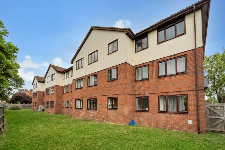 Chessholme Court , Scotts Avenue, Sunbury-on-Thames