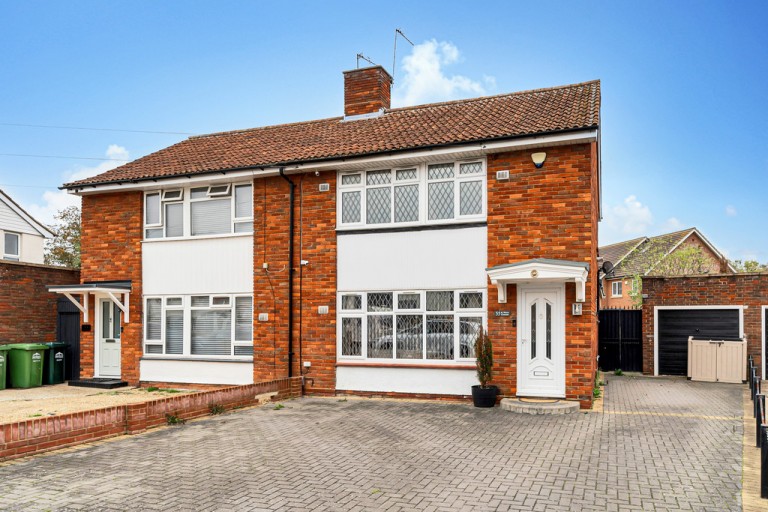 St. Marys Crescent, Stanwell