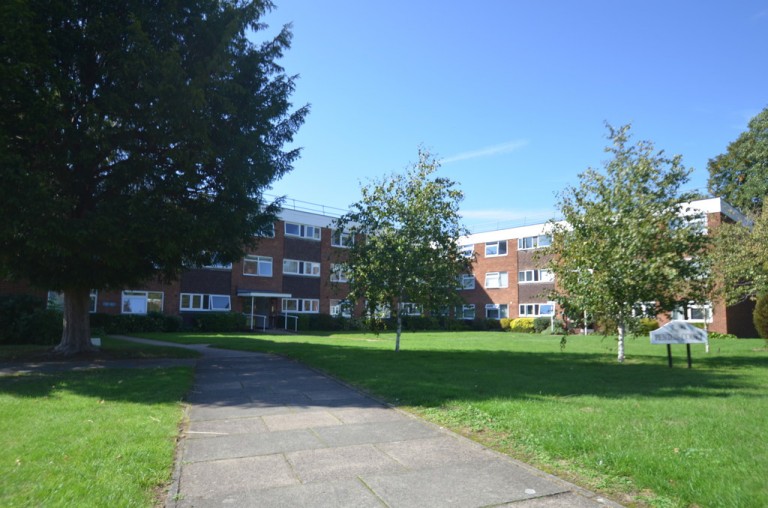 Jamnagar Close, Staines-upon-Thames