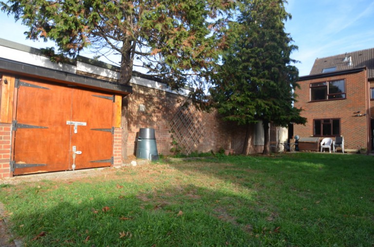 Feltham Hill Road, Ashford