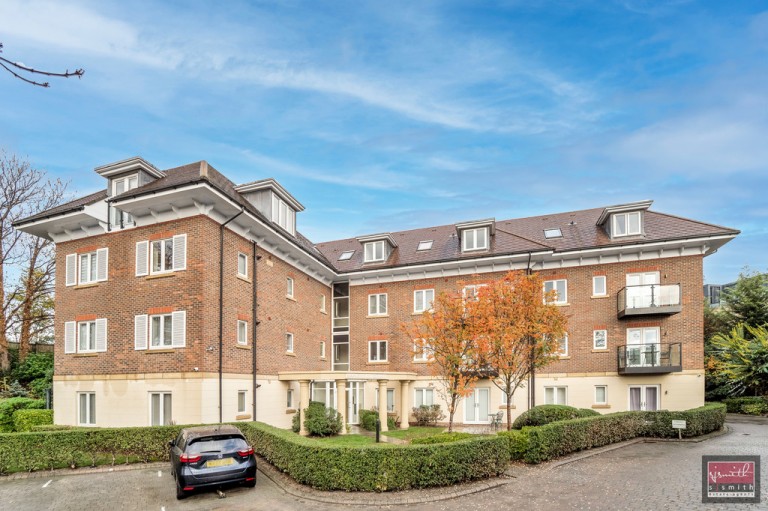 Maplewood Court, Woodthorpe Road