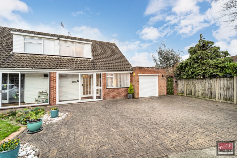 Anglesey Close, Ashford