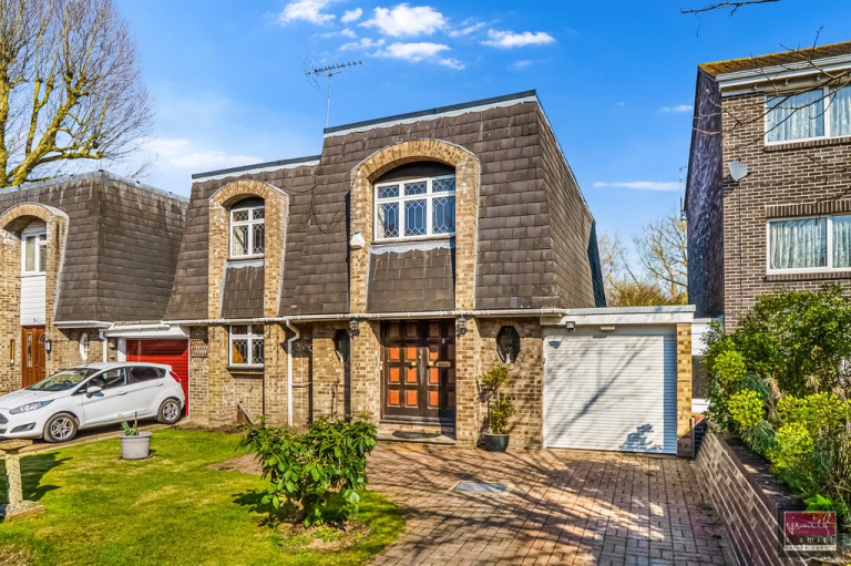 Acacia Road, Staines-upon-Thames