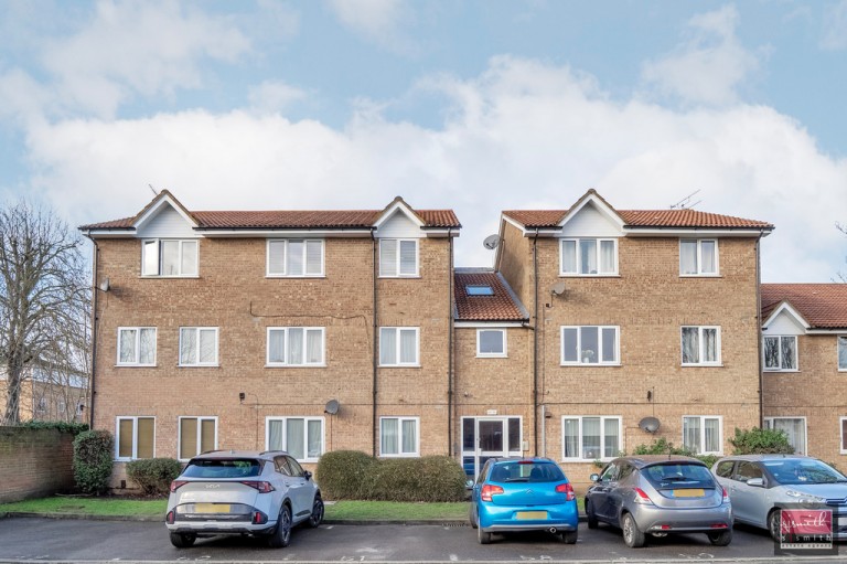 Seymour Way, Sunbury-on-Thames