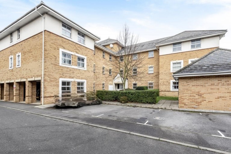 International Way, Sunbury-on-Thames