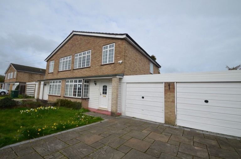 Pavilion Gardens, Staines-upon-Thames