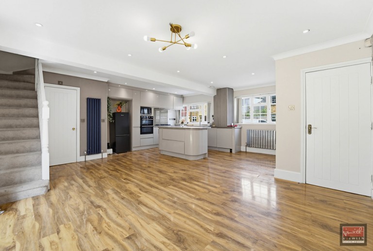 Farmers Road, Staines-upon-Thames, Surrey TW18