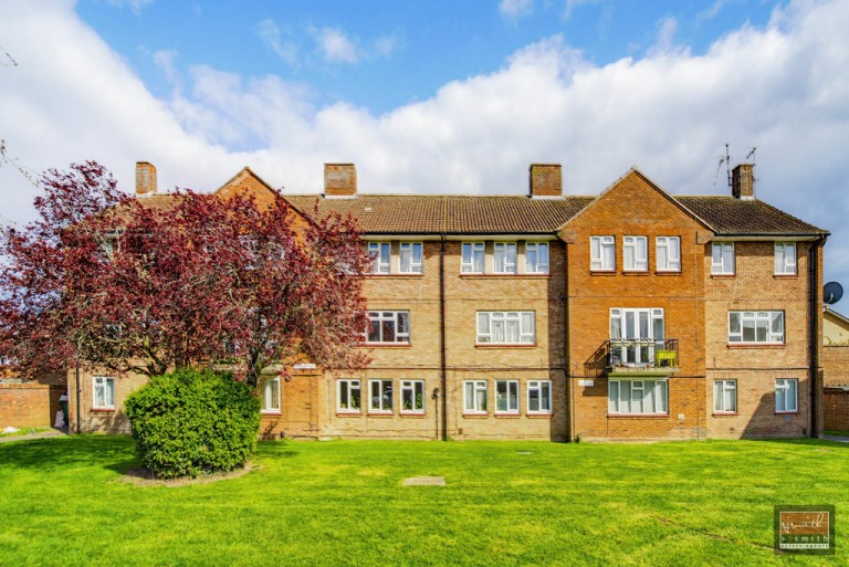 Diamedes Avenue, Stanwell