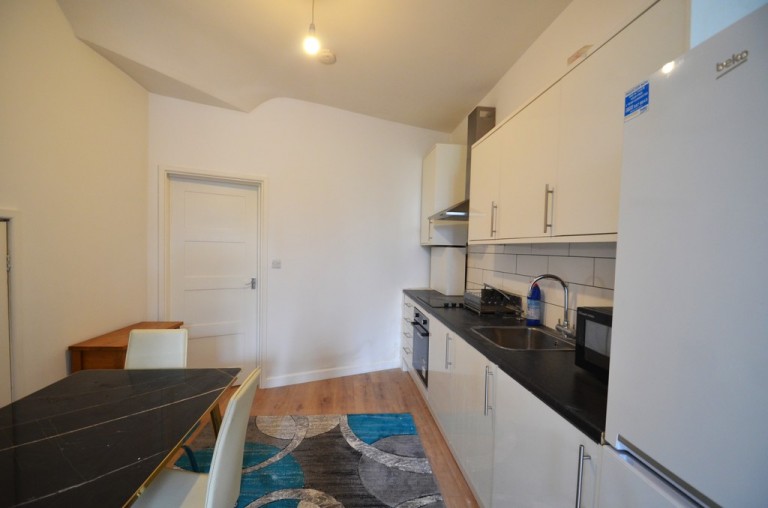 Station Road, Ashford