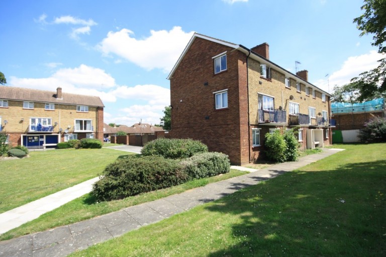 Shears Court, Sunbury-on-Thames