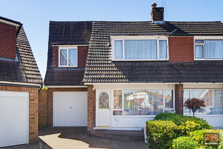 Nursery Gardens, Staines-upon-Thames