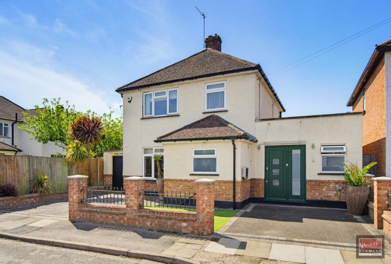 Fontmell Close, Ashford