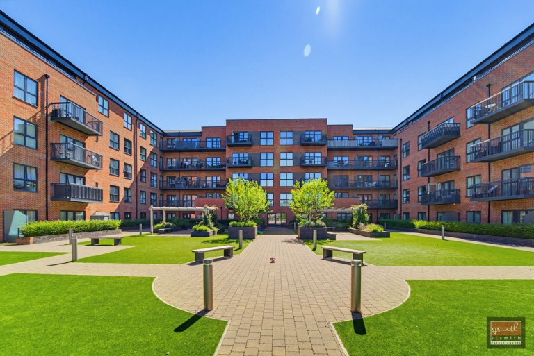 Pitcher Lane, Ashford