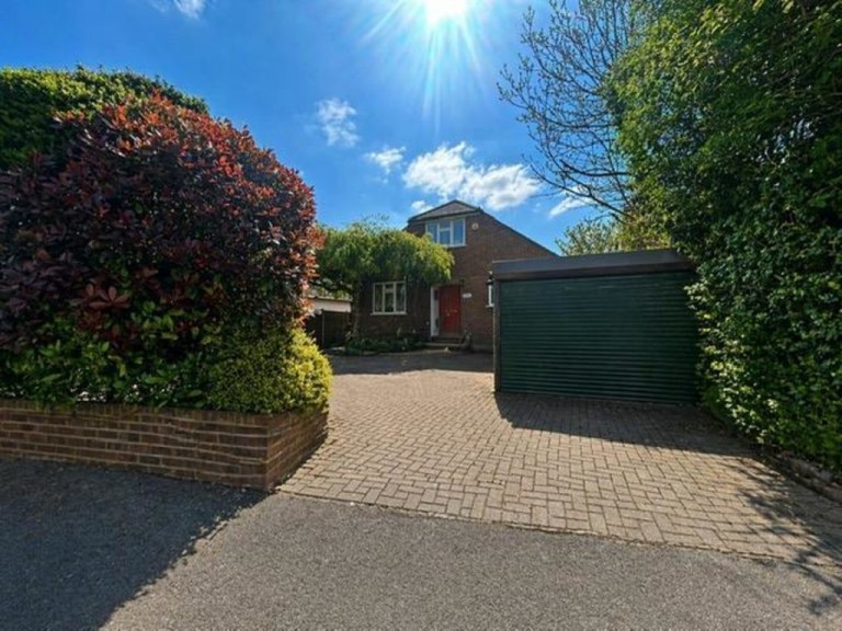 Ferry Avenue, Staines-upon-Thames