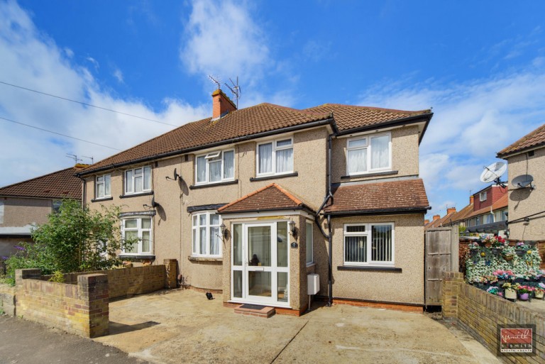8 Avenue Road