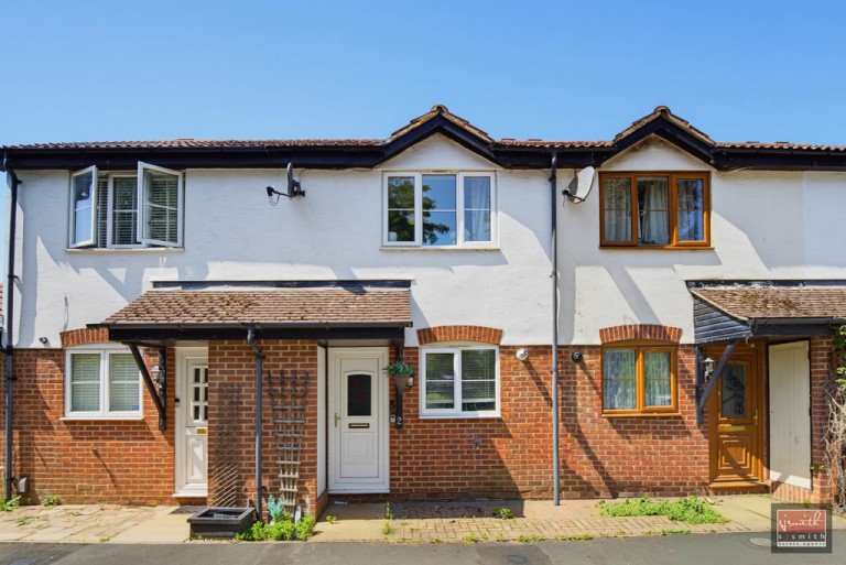 Willowmead, Staines-upon-Thames, Surrey TW18