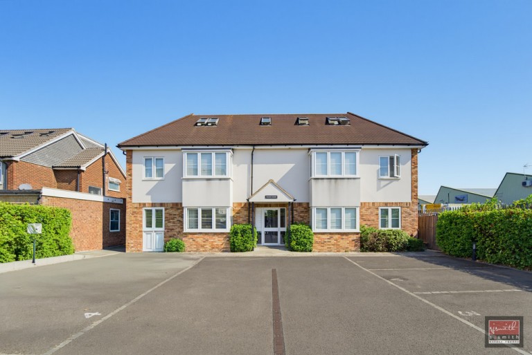 Image Court, Lynegrove Avenue, Ashford